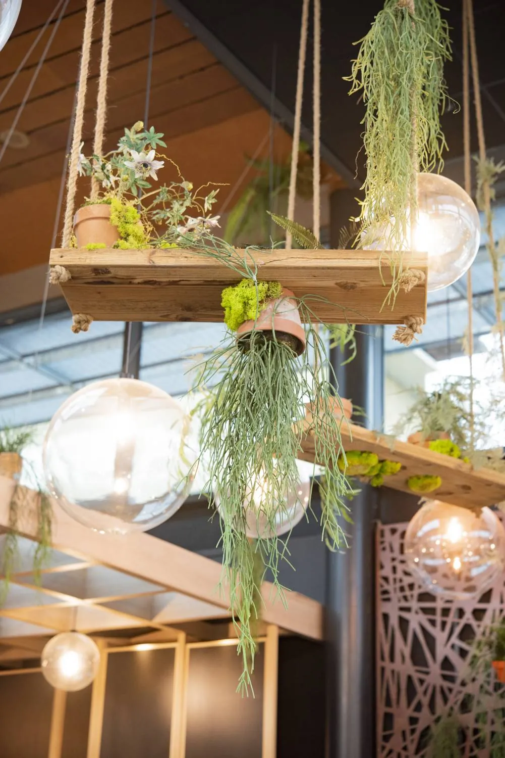 Décorations de Pâques de l’hôtel AREV à Saint-Tropez — vue 3
