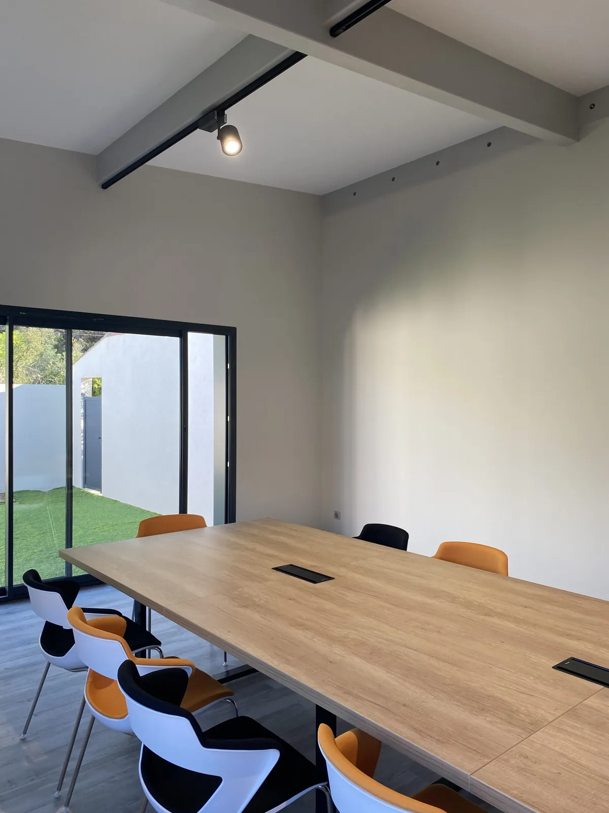 Création d’un mur végétal acoustique en végétaux stabilisés — vue 6